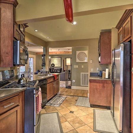 Cozy Conyers Cabin With Fireplace And Pool Table! ภายนอก รูปภาพ