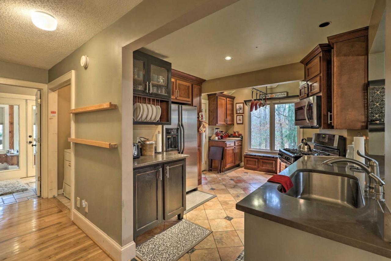 Cozy Conyers Cabin With Fireplace And Pool Table! ภายนอก รูปภาพ